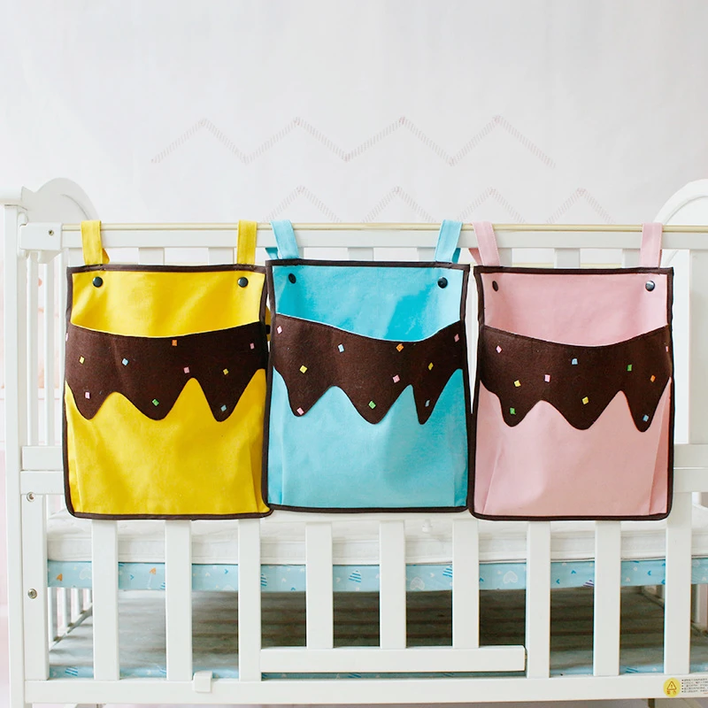 綿製吊り下げ収納バッグ、漫画柄新生児用ベビーベッドオーガナイ - Baby Nursery Bedding のレビューと価格