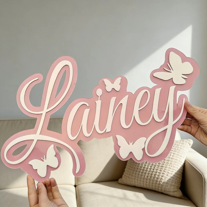 パーソナライズされた赤ちゃんの名前プレート、白い蝶の青いデザ - Baby Nursery Kids のレビューと価格