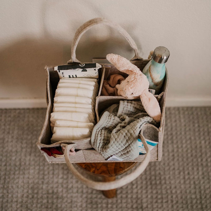 おむつキャディ - 保育園用収納ビンとおむつとベビーワイプ用 - Baby Nursery Organiser のレビューと価格